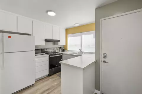 Kitchen - 4700 Sandyland Rd #23, Carpinteria, CA 93013 photo 1 of 3