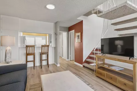 Living - 4700 Sandyland Rd #23, Carpinteria, CA 93013 photo 4 of 4