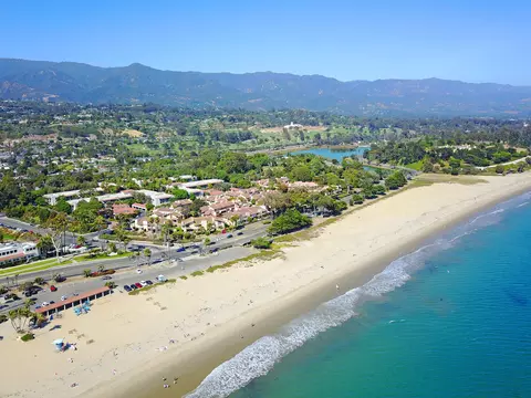 208 Por La Mar Cir, Santa Barbara, CA 93103