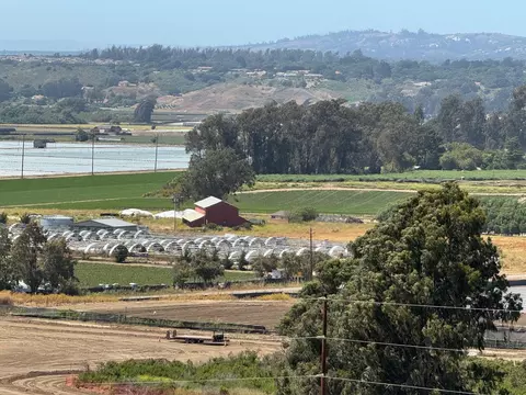 801 851 Ca-246, Lompoc, CA 93436