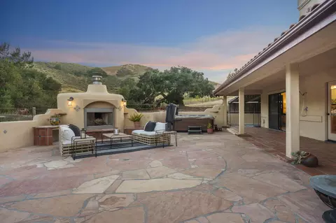80 Bobcat Springs Rd, Buellton, CA 93427