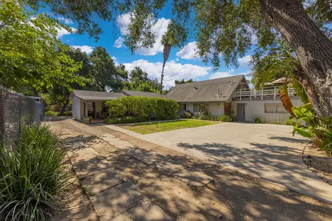 162 S La Luna Ave, Ojai, CA 93023