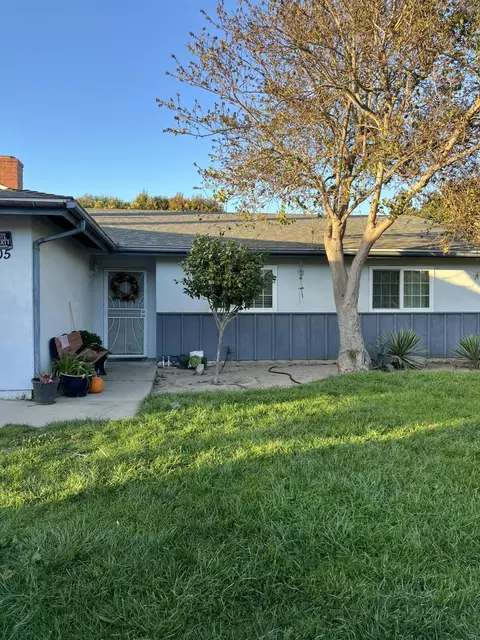 905 W Cypress Ave, Lompoc, CA 93436