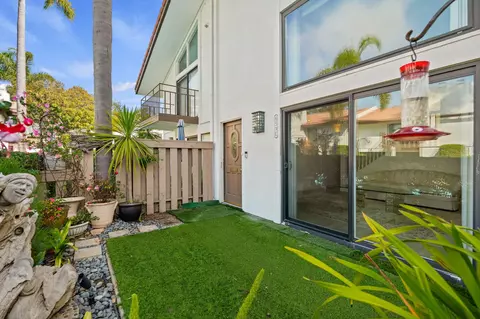 659 Del Parque Dr #E, Santa Barbara, CA 93103
