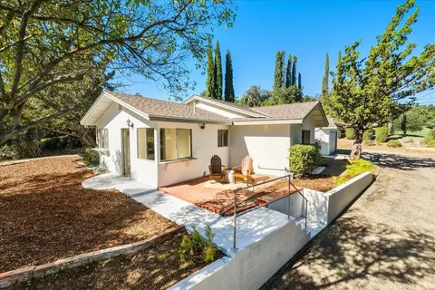 674 Chalk Hill Rd, Solvang, CA 93463