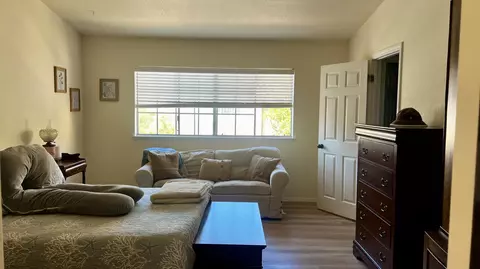 Bedroom - 4264 Carpinteria Ave #5, Carpinteria, CA 93013 photo 1 of 4