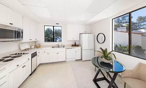 Kitchen - 49 Seaview Dr, Montecito, CA 93108 photo 1 of 1