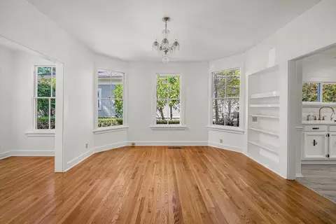 Living - 532 Brinkerhoff Ave, Santa Barbara, CA 93101 photo 2 of 2