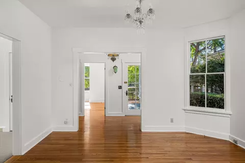 Living - 532 Brinkerhoff Ave, Santa Barbara, CA 93101 photo 1 of 2