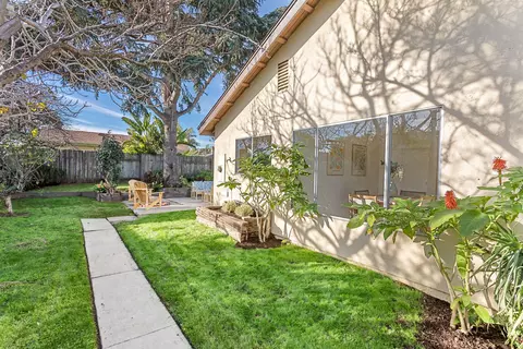 1425 Azalea Dr, Carpinteria, CA 93013 photo 25