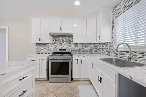 Kitchen - 901 W Olive St, Oxnard, CA 93033 photo 2 of 2
