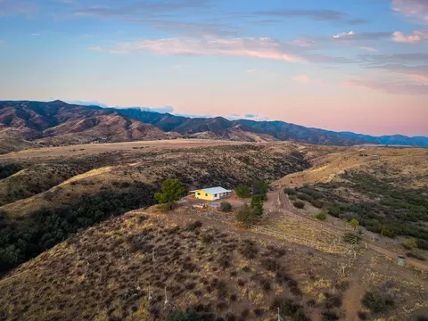 7451 Foothill Rd, Cuyama, CA 93254
