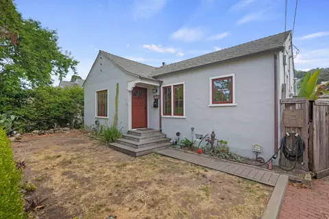 1425 Robbins St, Santa Barbara, CA 93101