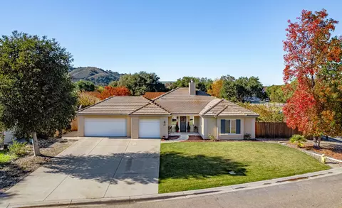 475 Heritage Ln, Los Alamos, CA 93440