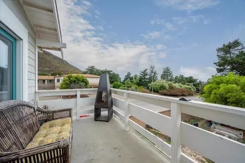 Exterior - 524 Avalon St, Lompoc, CA 93436 photo 4 of 10