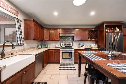 Kitchen - 524 Avalon St, Lompoc, CA 93436 photo 3 of 3
