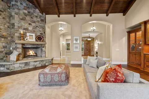 12750 Macdonald Dr, Ojai, CA 93023