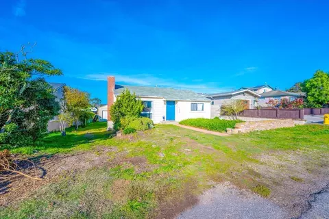 Exterior - 925 Pecho St, Morro Bay, CA 93442 photo 9 of 10
