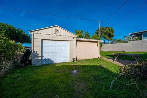 Exterior - 925 Pecho St, Morro Bay, CA 93442 photo 6 of 10