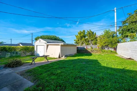 Exterior - 925 Pecho St, Morro Bay, CA 93442 photo 4 of 10