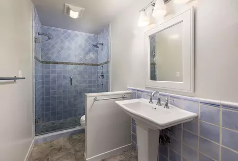 Bath - 3375 Foothill Rd #232, Carpinteria, CA 93013 photo 1 of 1