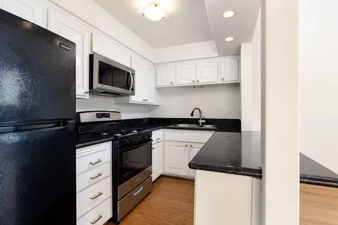 Kitchen - 3375 Foothill Rd #232, Carpinteria, CA 93013 photo 1 of 1