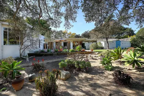 Exterior - 136 Olive Mill Rd, Montecito, CA 93108 photo 2 of 3