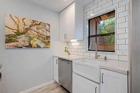 Kitchen - 5290 Overpass Rd #10, Goleta, CA 93111 photo 5 of 6