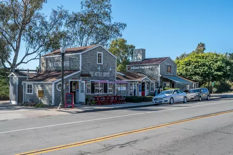 Exterior - 138 Serafin Way, Carpinteria, CA 93013 photo 14 of 14