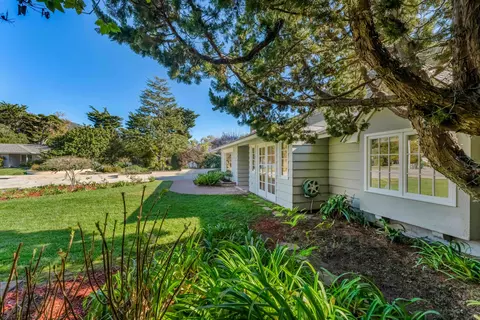Exterior - 138 Serafin Way, Carpinteria, CA 93013 photo 11 of 14