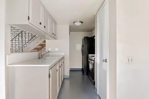 Kitchen - 5940 Birch St #2, Carpinteria, CA 93013 photo 1 of 2