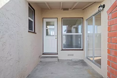 Exterior - 325 N J St, Oxnard, CA 93030 photo 1 of 3