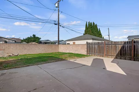 Exterior - 325 N J St, Oxnard, CA 93030 photo 2 of 3