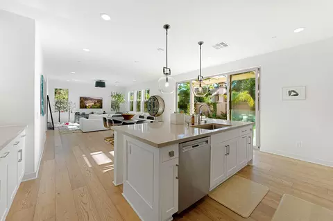 Kitchen - 4009 Green Heron Spring Dr, Carpinteria, CA 93013 photo 2 of 4