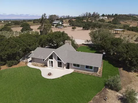 2500 Wild Oak Rd, Lompoc, CA 93436