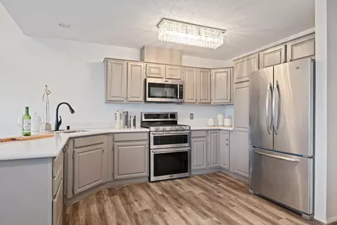 Kitchen - 748 Hillside Dr, Solvang, CA 93463 photo 2 of 2