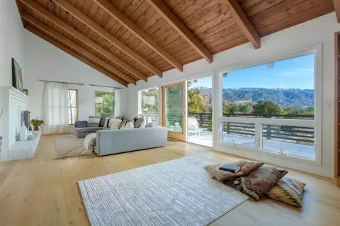 1101 N Montgomery St, Ojai, CA 93023
