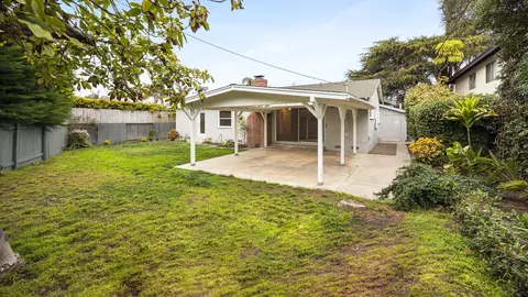 Exterior - 954 Concha Loma Dr, Carpinteria, CA 93013 photo 4 of 5
