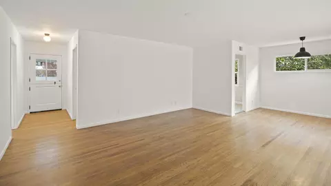 Living - 954 Concha Loma Dr, Carpinteria, CA 93013 photo 2 of 3