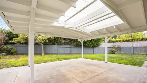Exterior - 954 Concha Loma Dr, Carpinteria, CA 93013 photo 2 of 5