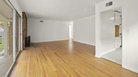 Living - 954 Concha Loma Dr, Carpinteria, CA 93013 photo 3 of 3
