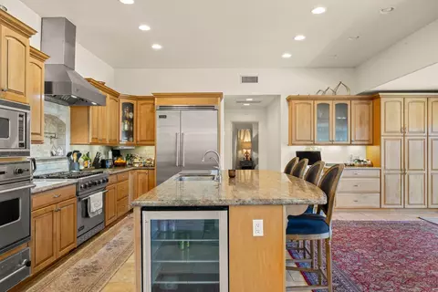 Kitchen - 130 Oak Dr, Oak View, CA 93022 photo 2 of 4