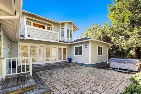 Exterior - 3180 Serena Ave, Carpinteria, CA 93013 photo 7 of 10