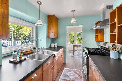 Kitchen - 3180 Serena Ave, Carpinteria, CA 93013 photo 2 of 4