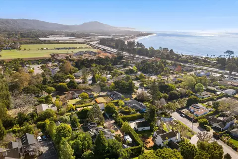 View/Area - 3180 Serena Ave, Carpinteria, CA 93013 photo 4 of 6