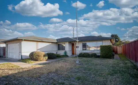 904 W Nectarine Ave, Lompoc, CA 93436