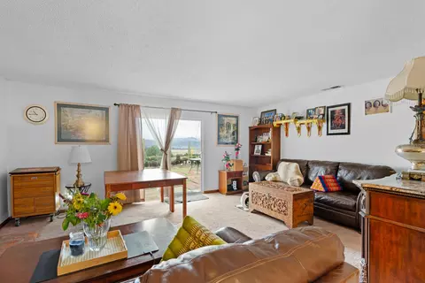 Living - 4088 Stardust Rd, Lompoc, CA 93436 photo 1 of 3
