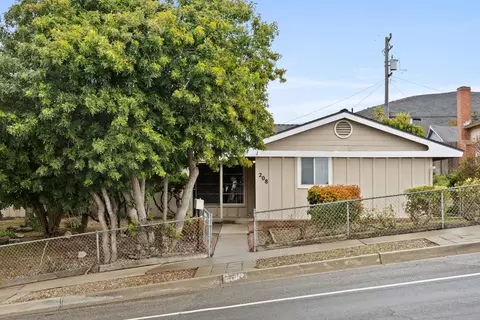 Exterior - 208 S 7th St, Lompoc, CA 93436 photo 8 of 8
