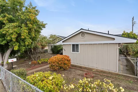 Exterior - 208 S 7th St, Lompoc, CA 93436 photo 2 of 8