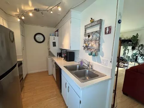 Kitchen - 255 Burton Mesa Blvd #C, Lompoc, CA 93436 photo 1 of 2